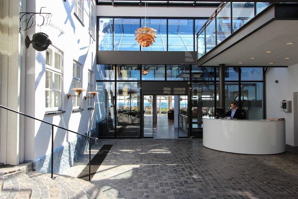 Fredensborg Badehotel Rønne Extérieur photo
