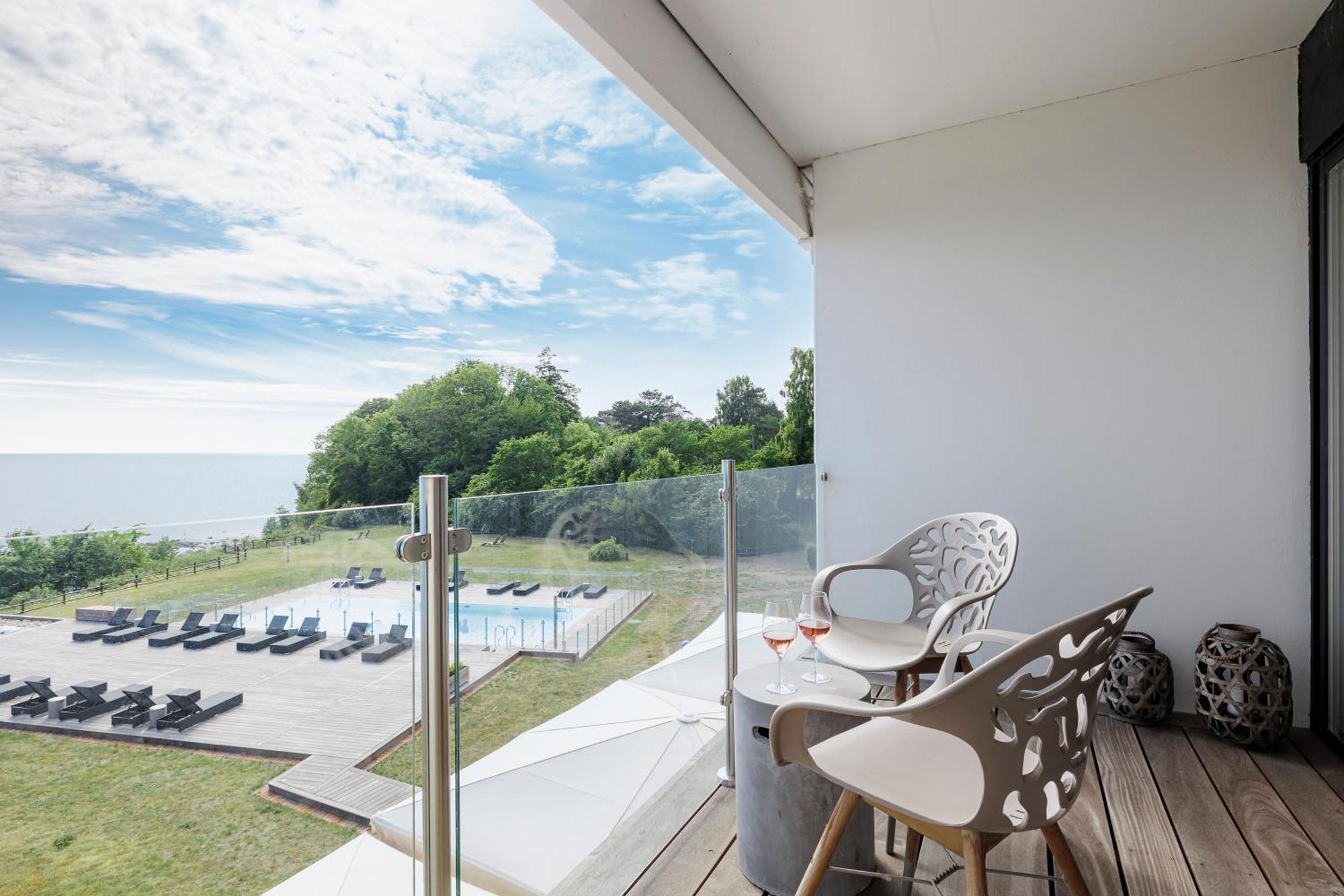 Fredensborg Badehotel Rønne Extérieur photo