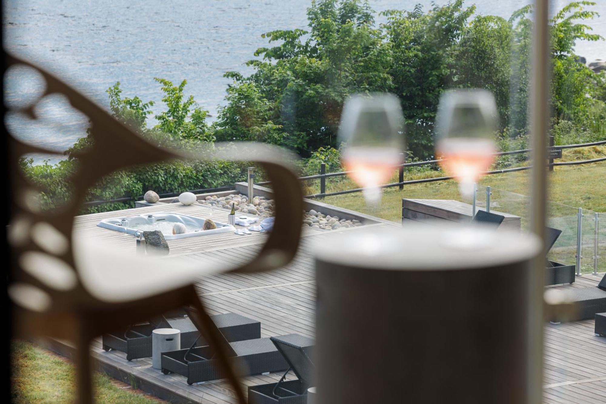 Fredensborg Badehotel Rønne Extérieur photo